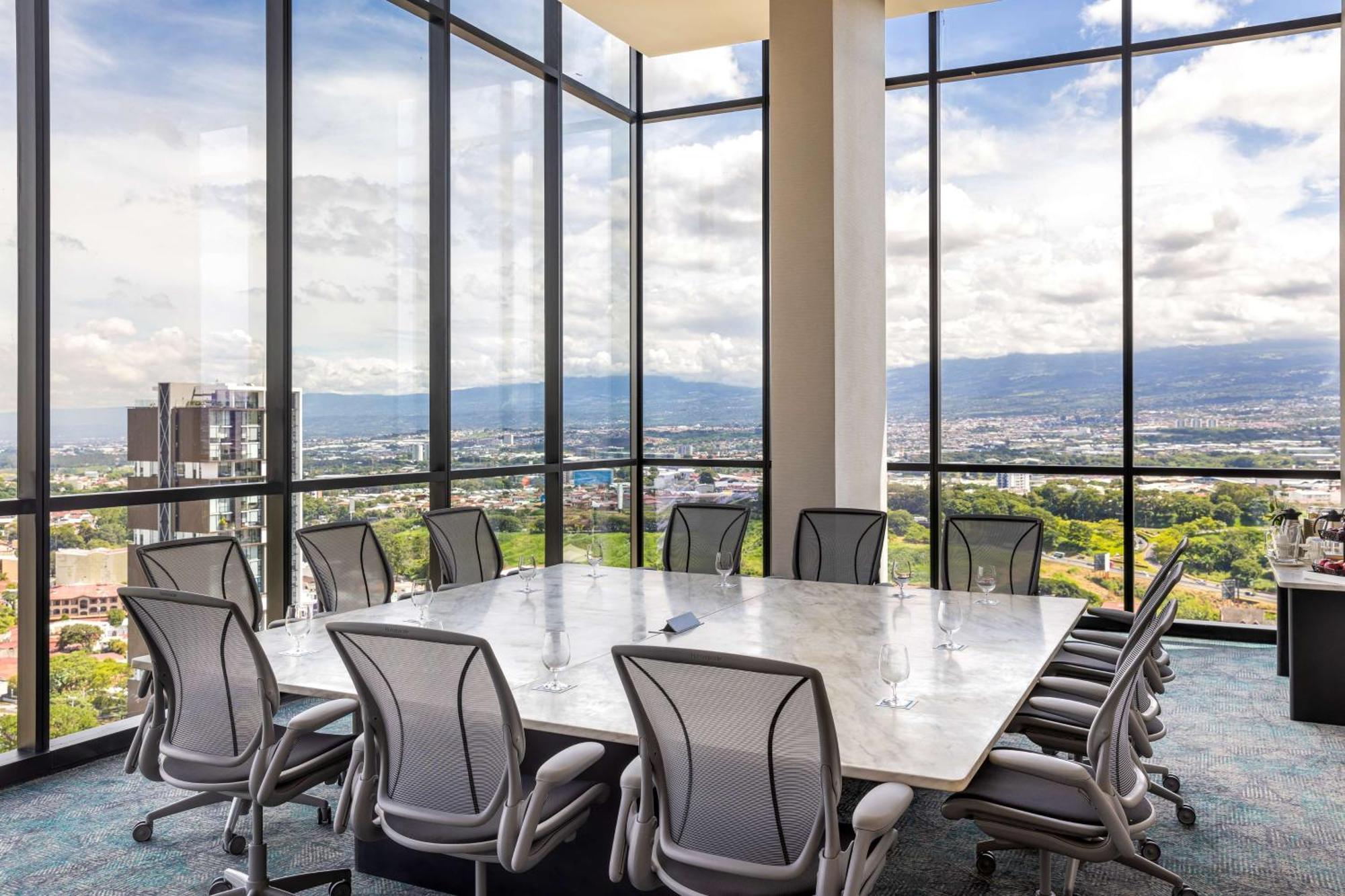Hilton La Sabana Hotel 4*