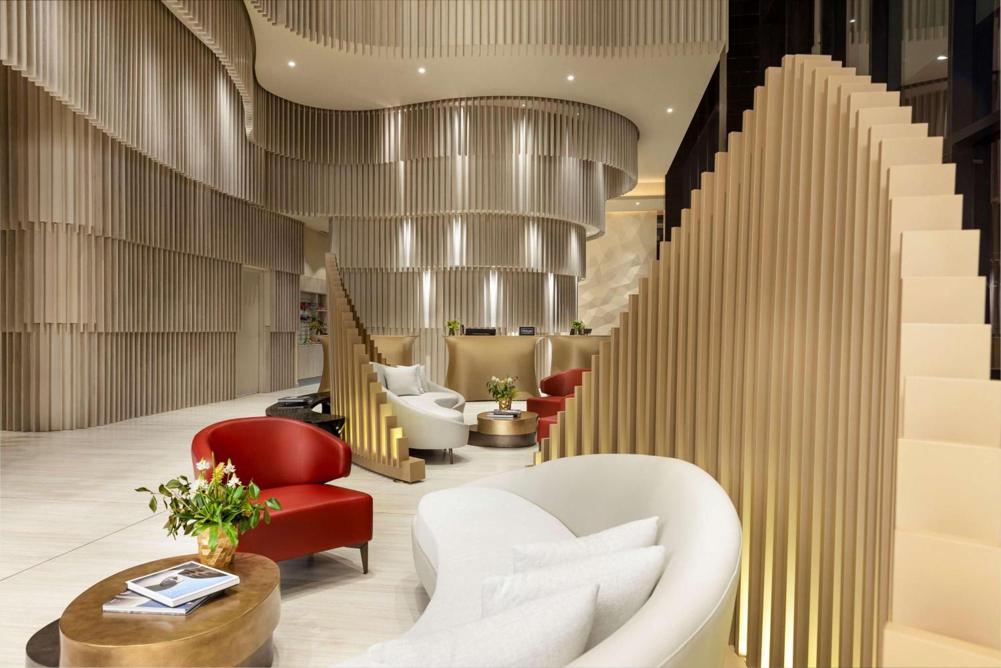 Hotel Hilton La Sabana 4*